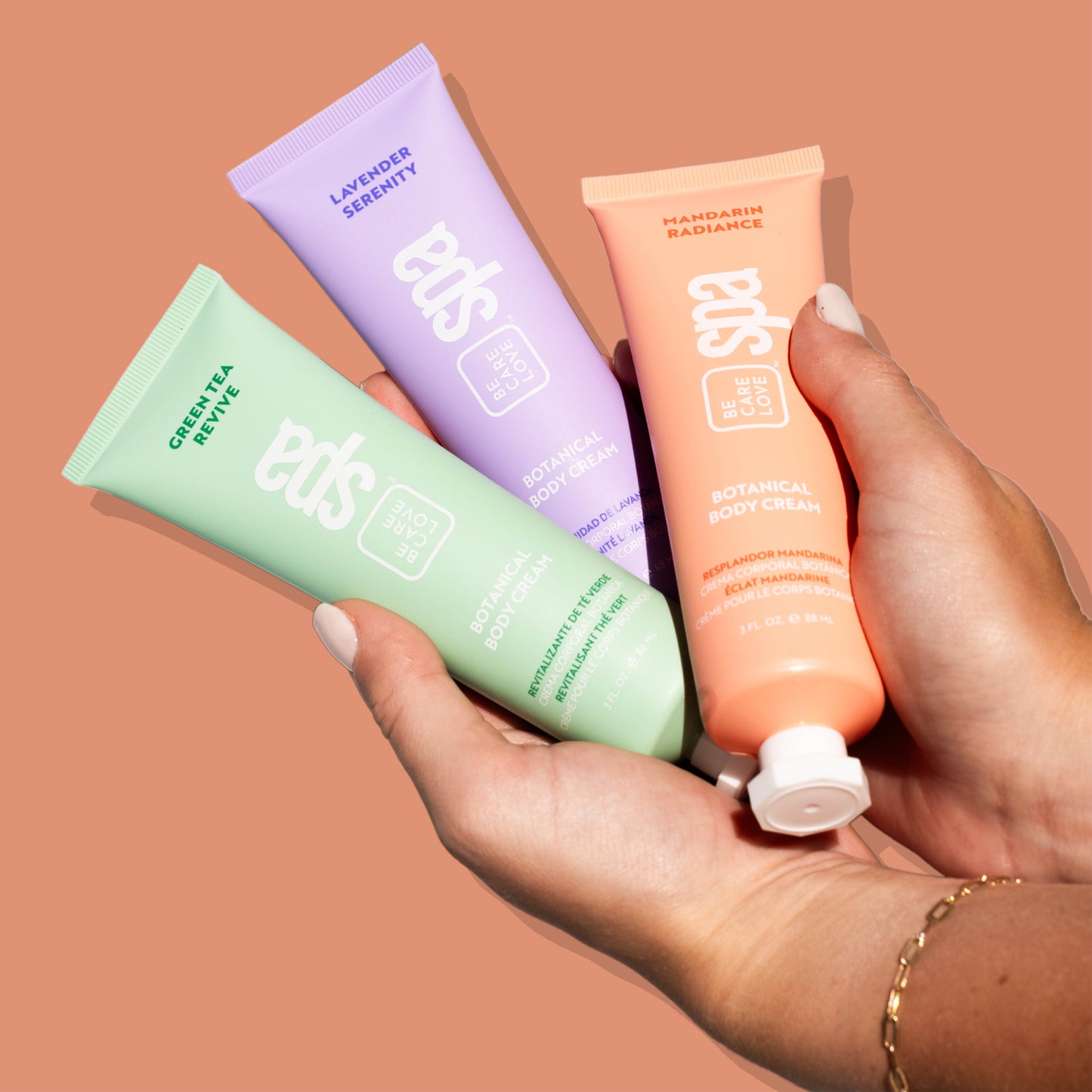 Natural brightening lotion with mandarin and aloe vera