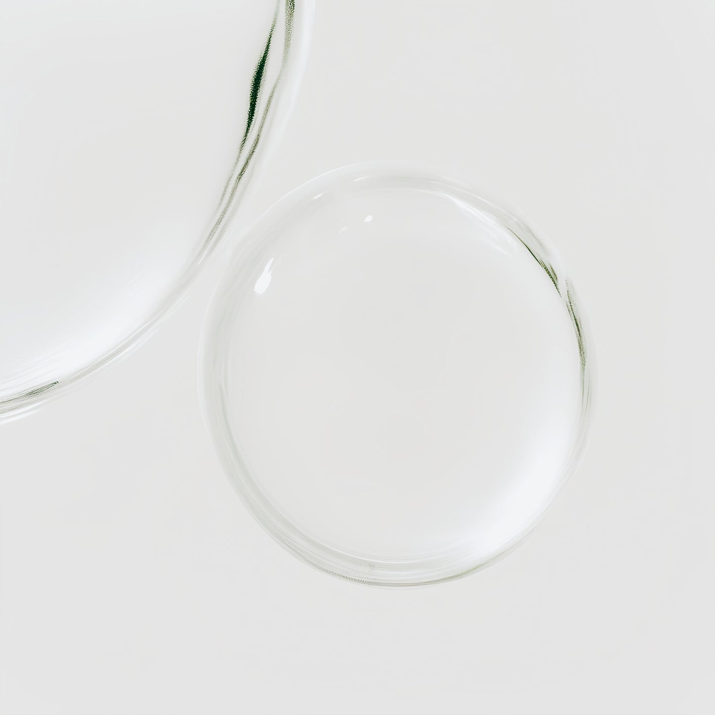 Hydrating nail and cuticle oil with mandarin and nourishing peptides