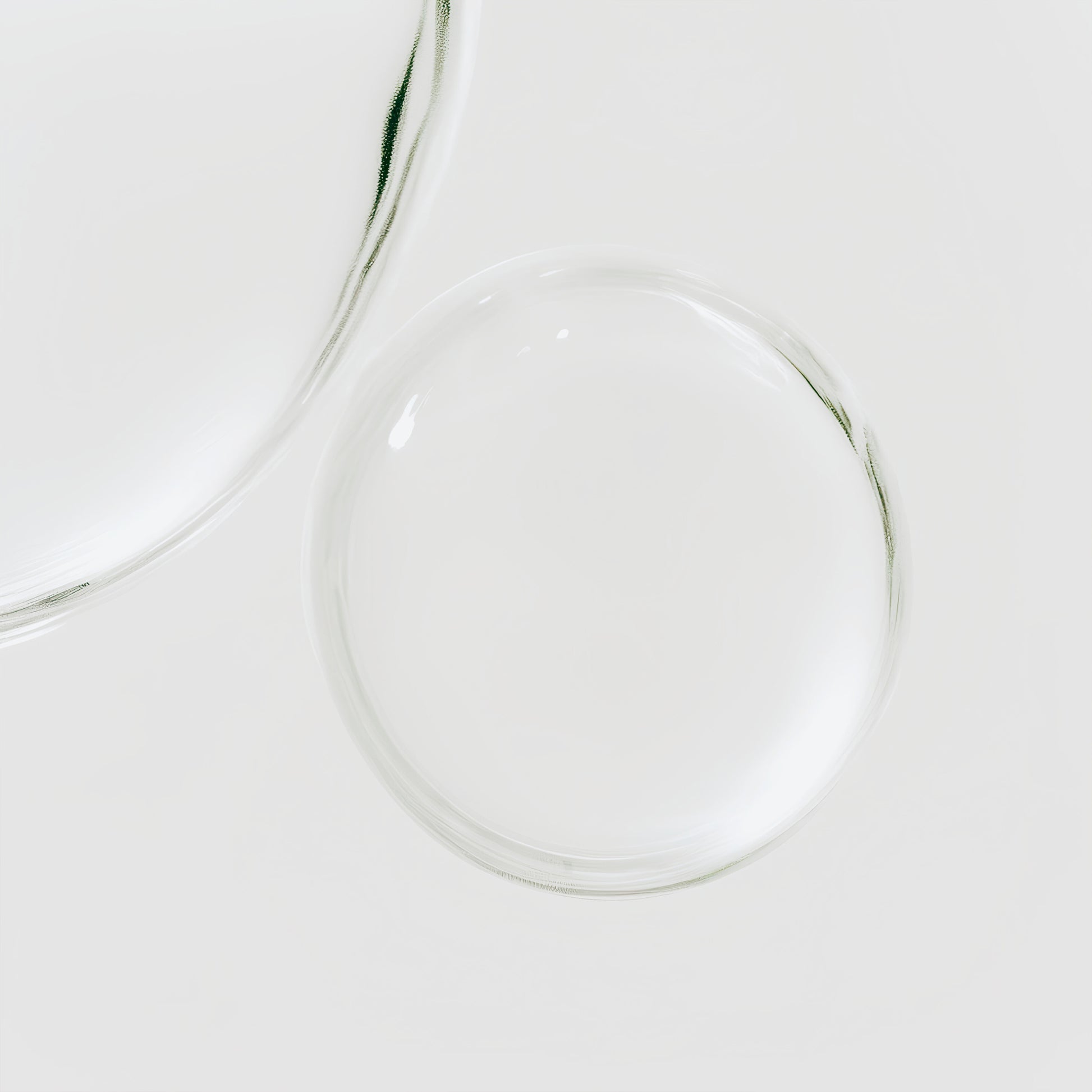 Hydrating nail and cuticle oil with mandarin and nourishing peptides