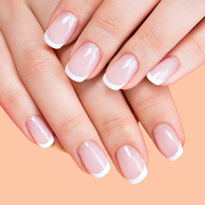 Hydrating nail and cuticle oil with mandarin and nourishing peptides